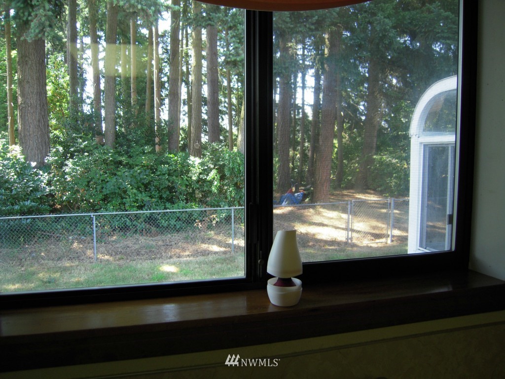 3907 Northeast 10th Street Renton, WA 98056 - Photo 8 of 20
