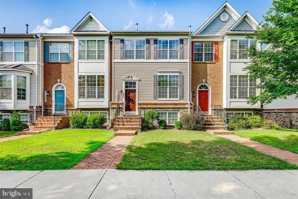 $3,200 | 11843 Skylark Road, Clarksburg, MD 20871