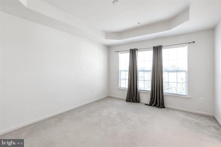 11843 Skylark Road Clarksburg, MD 20871 - Photo 14 of 31 an empty room with windows