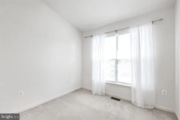 $3,200 | 11843 Skylark Road, Clarksburg, MD 20871