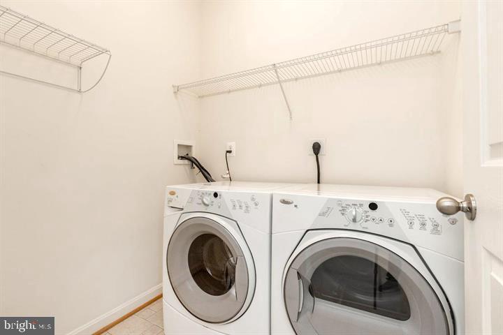11843 Skylark Road Clarksburg, MD 20871 - Photo 27 of 31 a utility room with dryer and washer