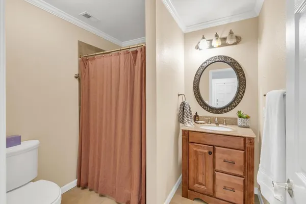 $299,999 | 7921 Arcade Lake Lane, Citrus Heights, CA 95610