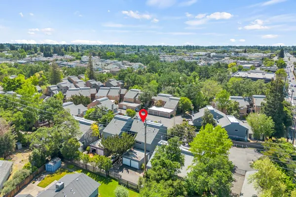 $299,999 | 7921 Arcade Lake Lane, Citrus Heights, CA 95610