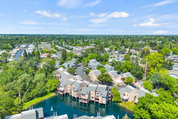 $299,999 | 7921 Arcade Lake Lane, Citrus Heights, CA 95610