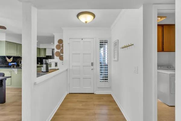 $299,999 | 7921 Arcade Lake Lane, Citrus Heights, CA 95610