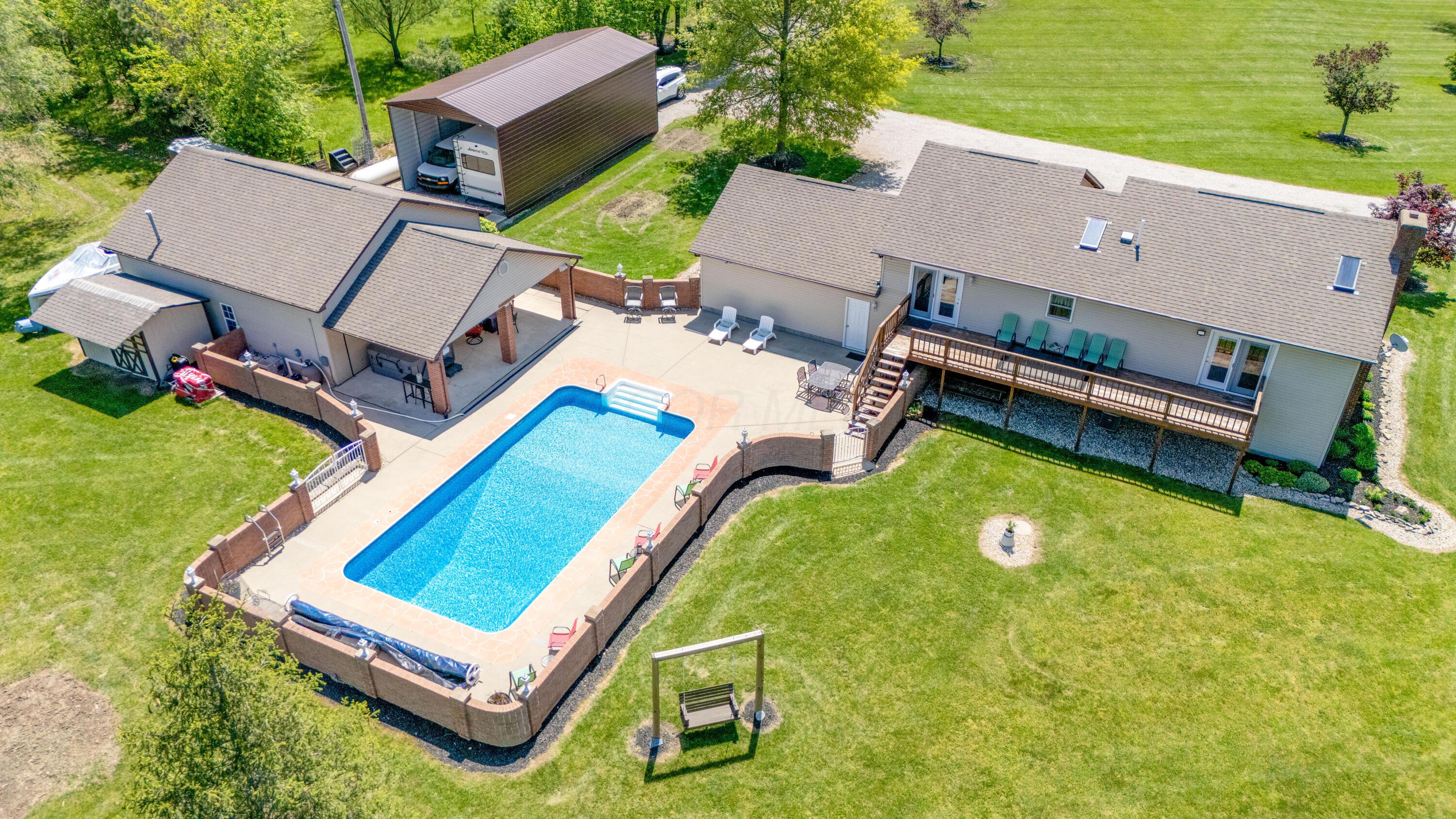 7684 Stout Road Circleville, OH 43113 - Photo 2 of 49 Back Yard