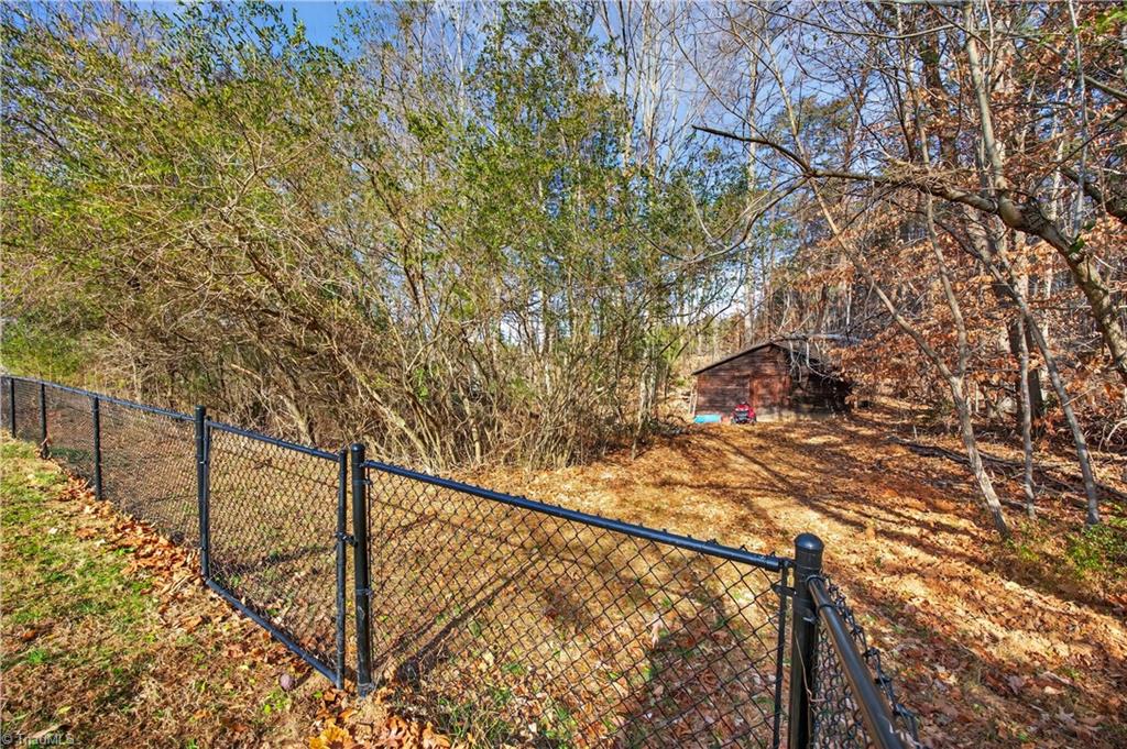 413 Vernon Road Reidsville, NC 27320 - Photo 32 of 37