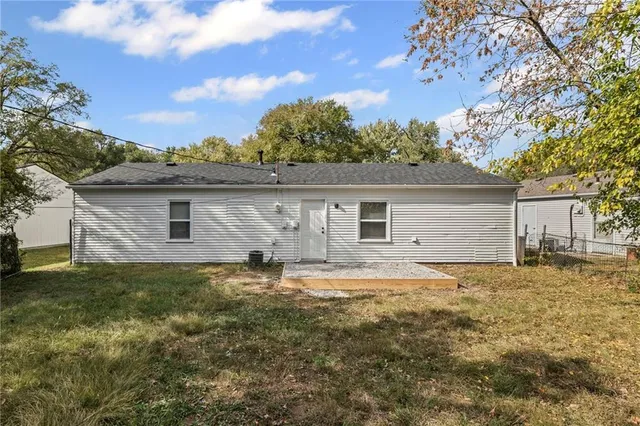 $250,000 | 1323 East 21st Street, Lawrence, KS 66046