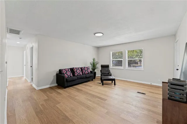 $250,000 | 1323 East 21st Street, Lawrence, KS 66046