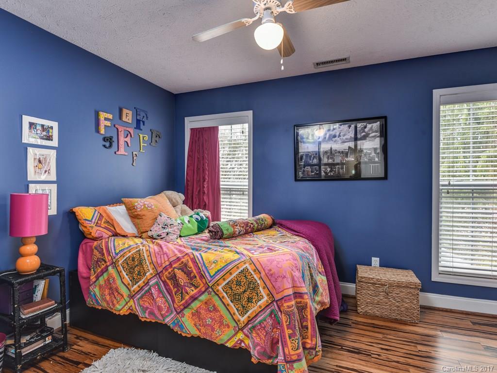 61 Dillingham Road Asheville, NC 28805 - Photo 13 of 24 Gallery Image 13