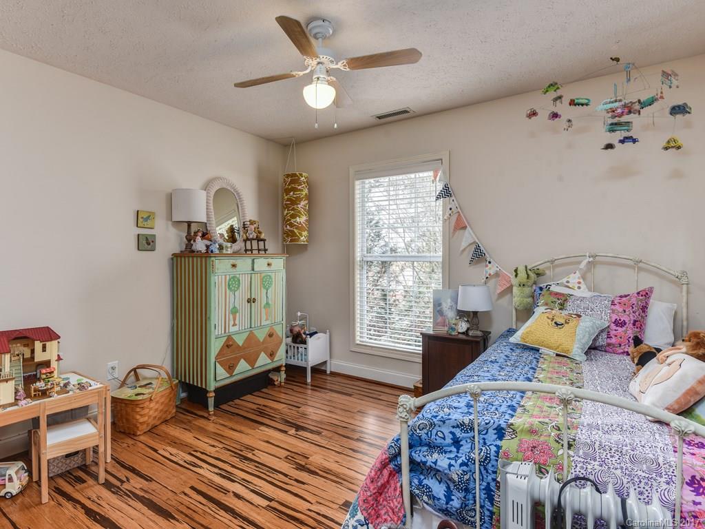 61 Dillingham Road Asheville, NC 28805 - Photo 14 of 24 Gallery Image 14