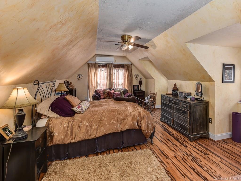 61 Dillingham Road Asheville, NC 28805 - Photo 17 of 24 Gallery Image 17