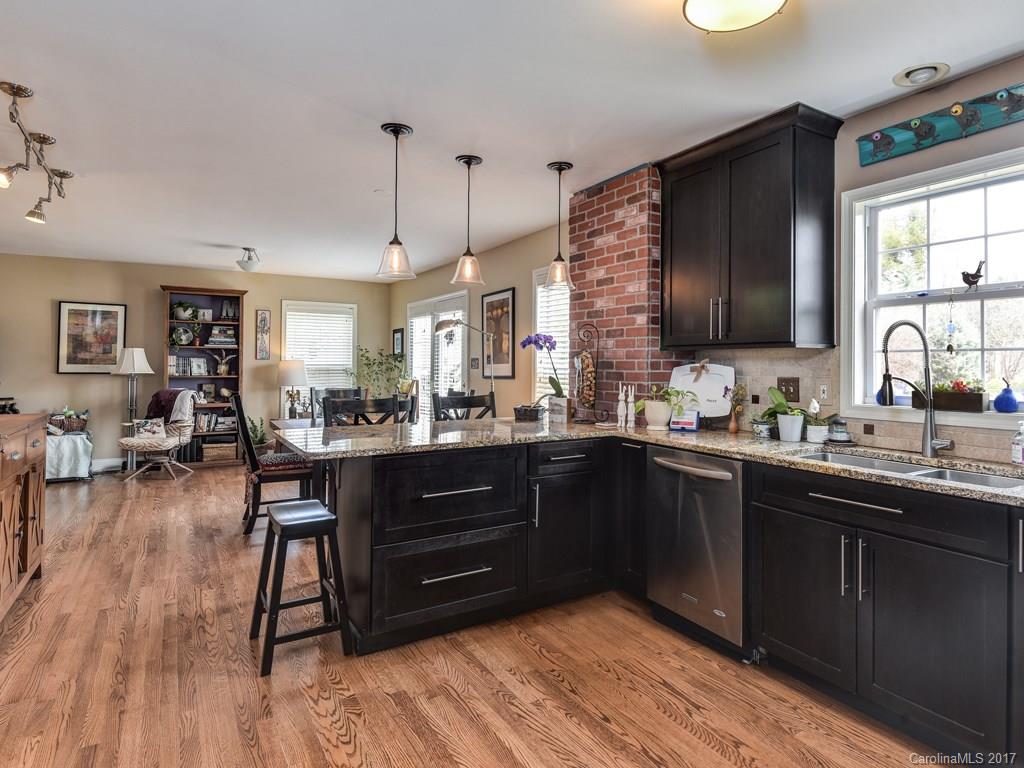 61 Dillingham Road Asheville, NC 28805 - Photo 9 of 24 Gallery Image 9