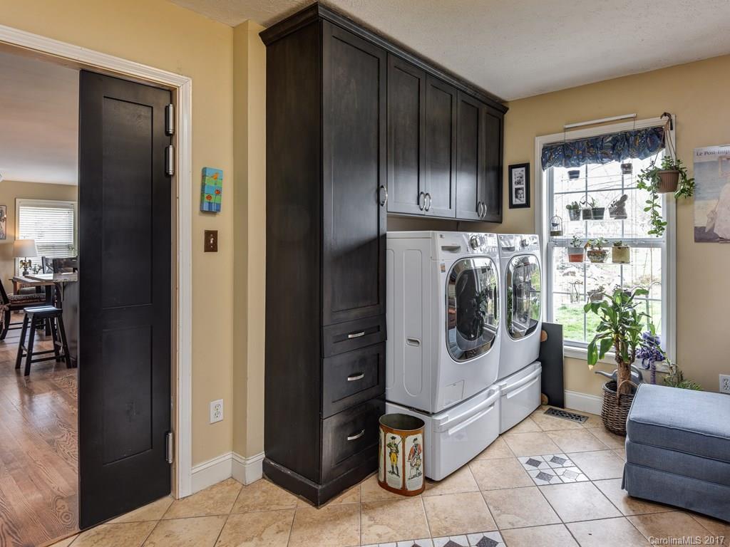 61 Dillingham Road Asheville, NC 28805 - Photo 10 of 24 Gallery Image 10