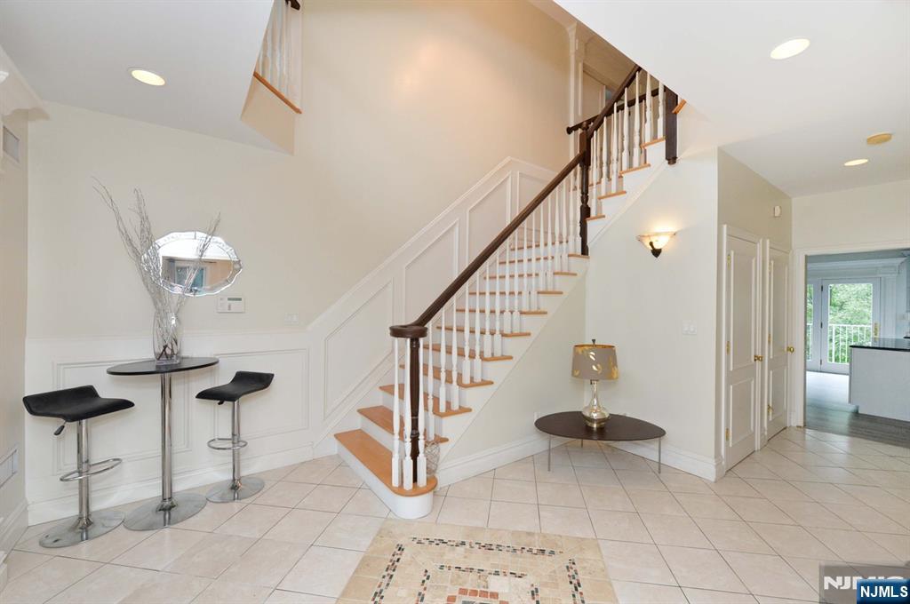2186 Jones Road Fort Lee, NJ 07024 - Photo 12 of 27 a view of entryway