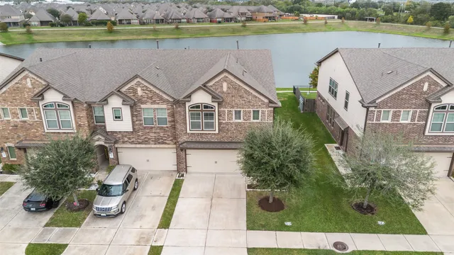 $2,450 | 1234 Willow Plains Lane, Rosenberg, TX 77471
