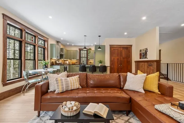 $550,000 | 275 Crawford Road, Oakham, MA 01068