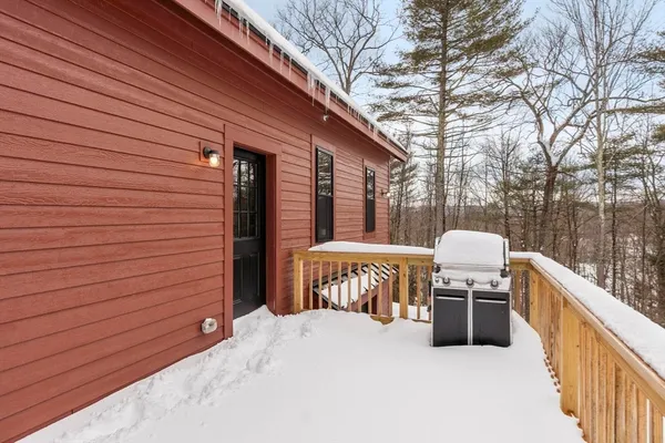 $550,000 | 275 Crawford Road, Oakham, MA 01068