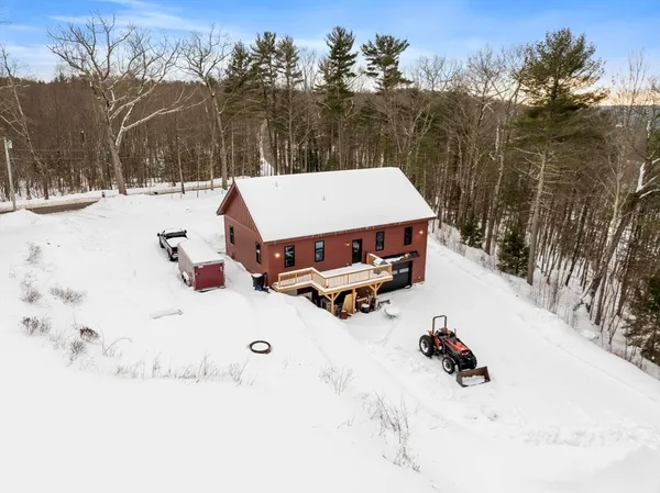 $550,000 | 275 Crawford Road, Oakham, MA 01068