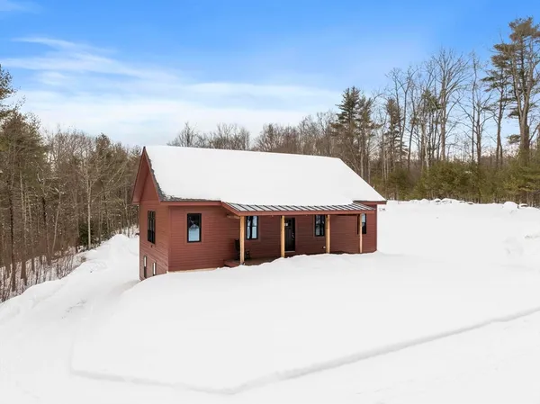 $550,000 | 275 Crawford Road, Oakham, MA 01068