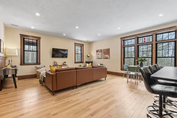 $550,000 | 275 Crawford Road, Oakham, MA 01068