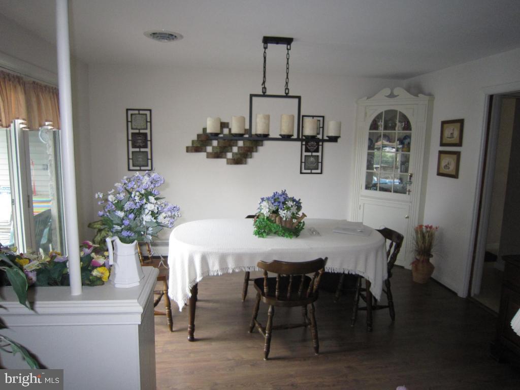 1219 East Newport Road Lititz, PA 17543 - Photo 8 of 23