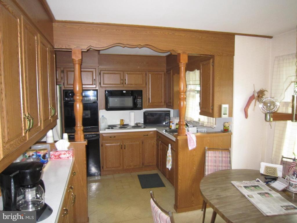 1219 East Newport Road Lititz, PA 17543 - Photo 9 of 23