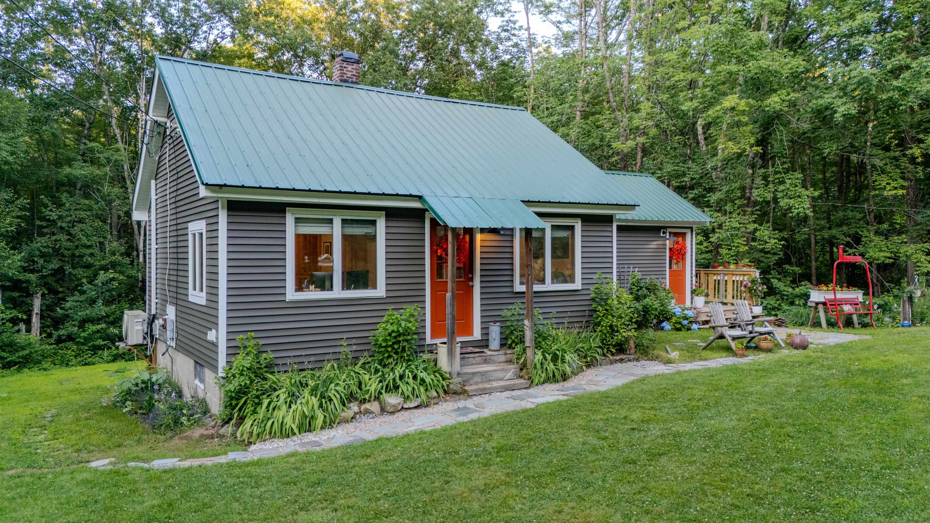 780 Old Rte 25 Rumney, NH 03266 - Photo 4 of 52