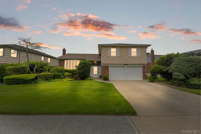 $1,229,000 | 797 Caldwell Avenue, Valley Stream, NY 11581