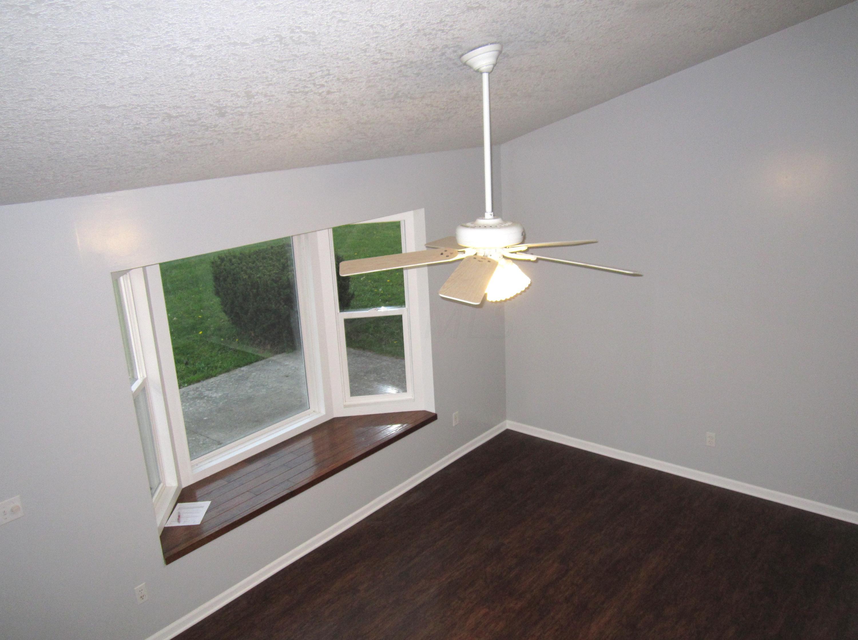 552 Blacksnake Road Utica, OH 43080 - Photo 3 of 13 Gallery Image 3