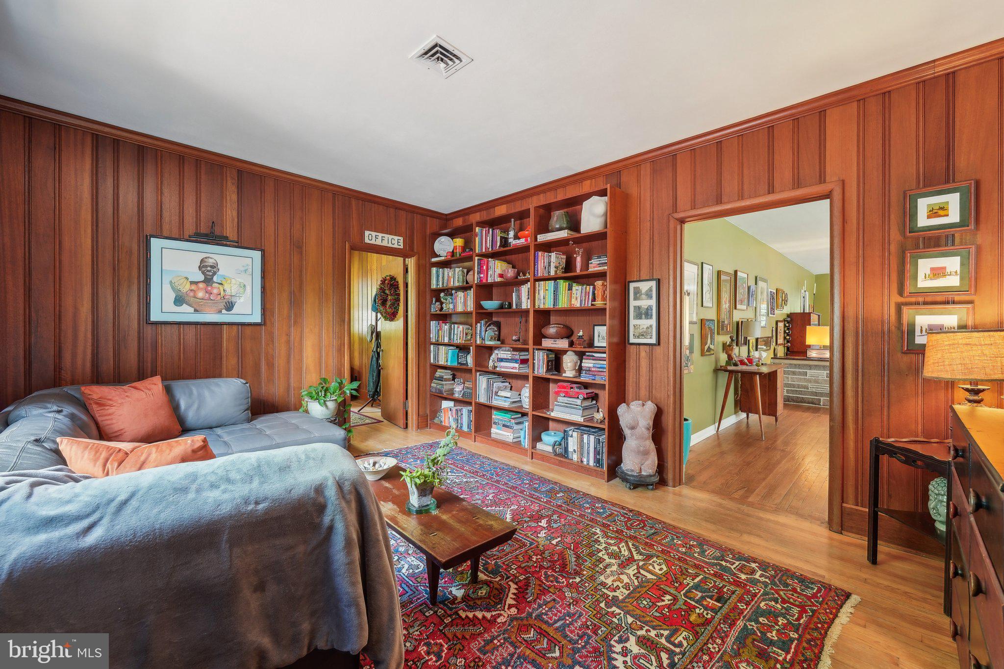1130 River Road Ewing, NJ 08628 - Photo 11 of 53 Foyer/library