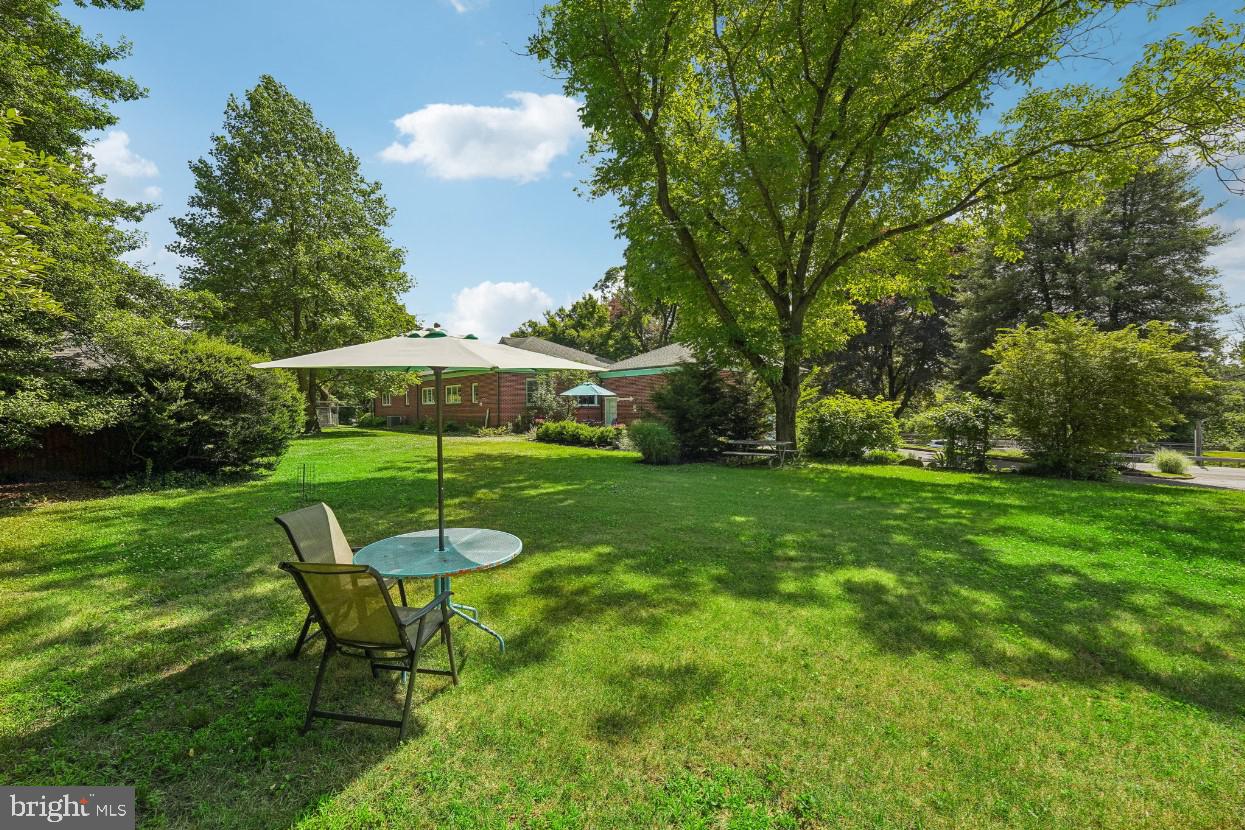 1130 River Road Ewing, NJ 08628 - Photo 42 of 53 Yard