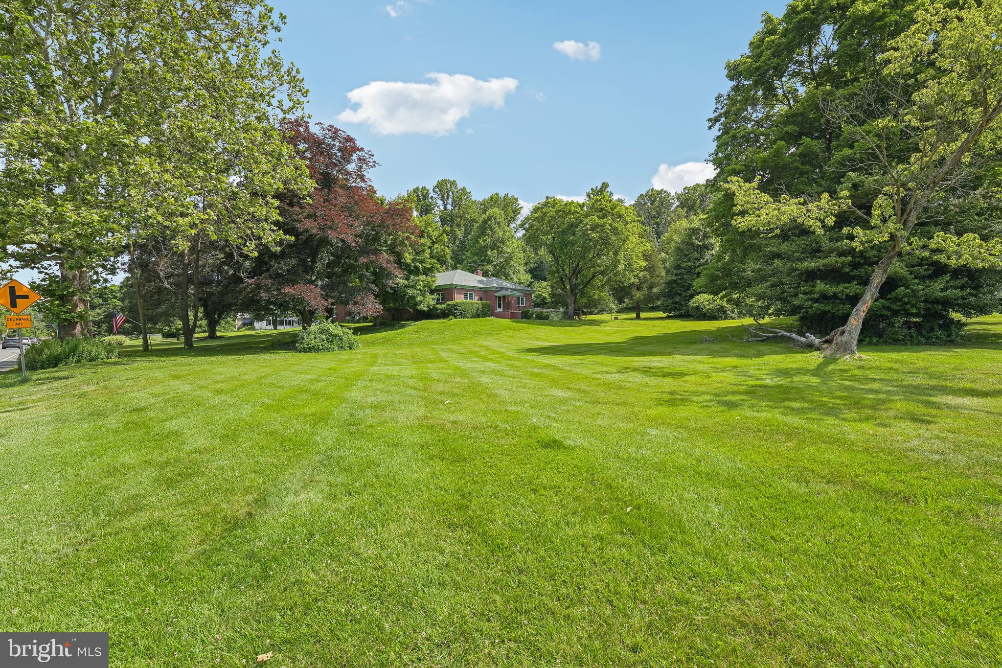 1130 River Road Ewing, NJ 08628 - Photo 48 of 53 Yard