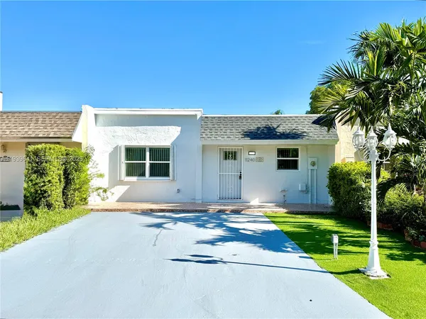 $519,999 | 11240 Southwest 33rd Cir Place, Miami, FL 33165