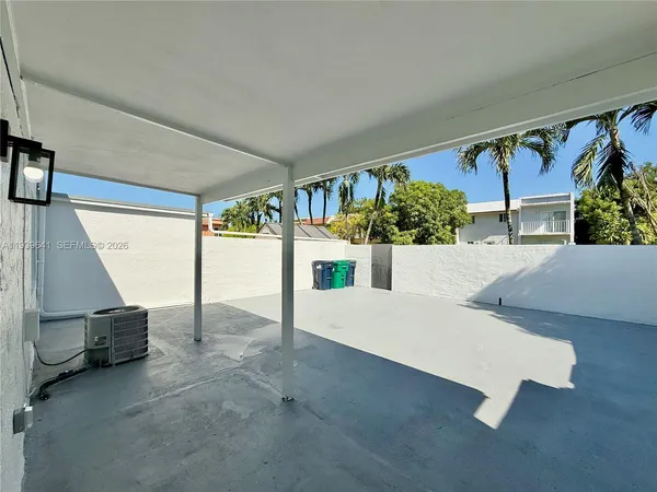 $519,999 | 11240 Southwest 33rd Cir Place, Miami, FL 33165