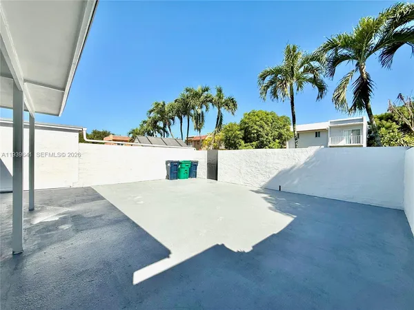 $519,999 | 11240 Southwest 33rd Cir Place, Miami, FL 33165