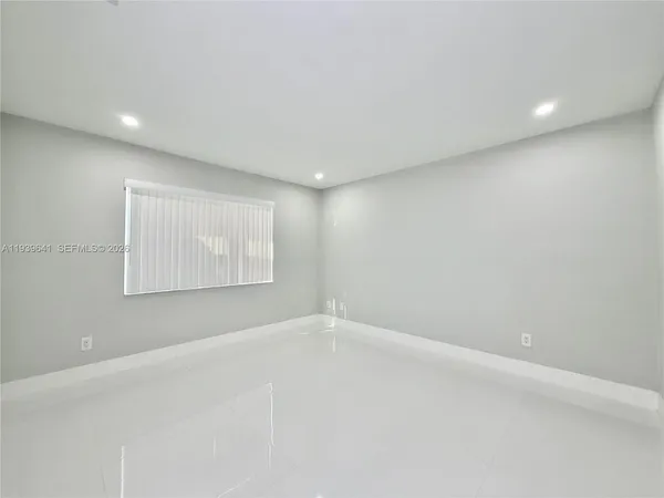 $519,999 | 11240 Southwest 33rd Cir Place, Miami, FL 33165