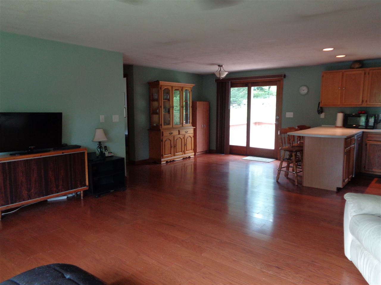 6 Prevere Road Raymond, NH 03077 - Photo 8 of 28