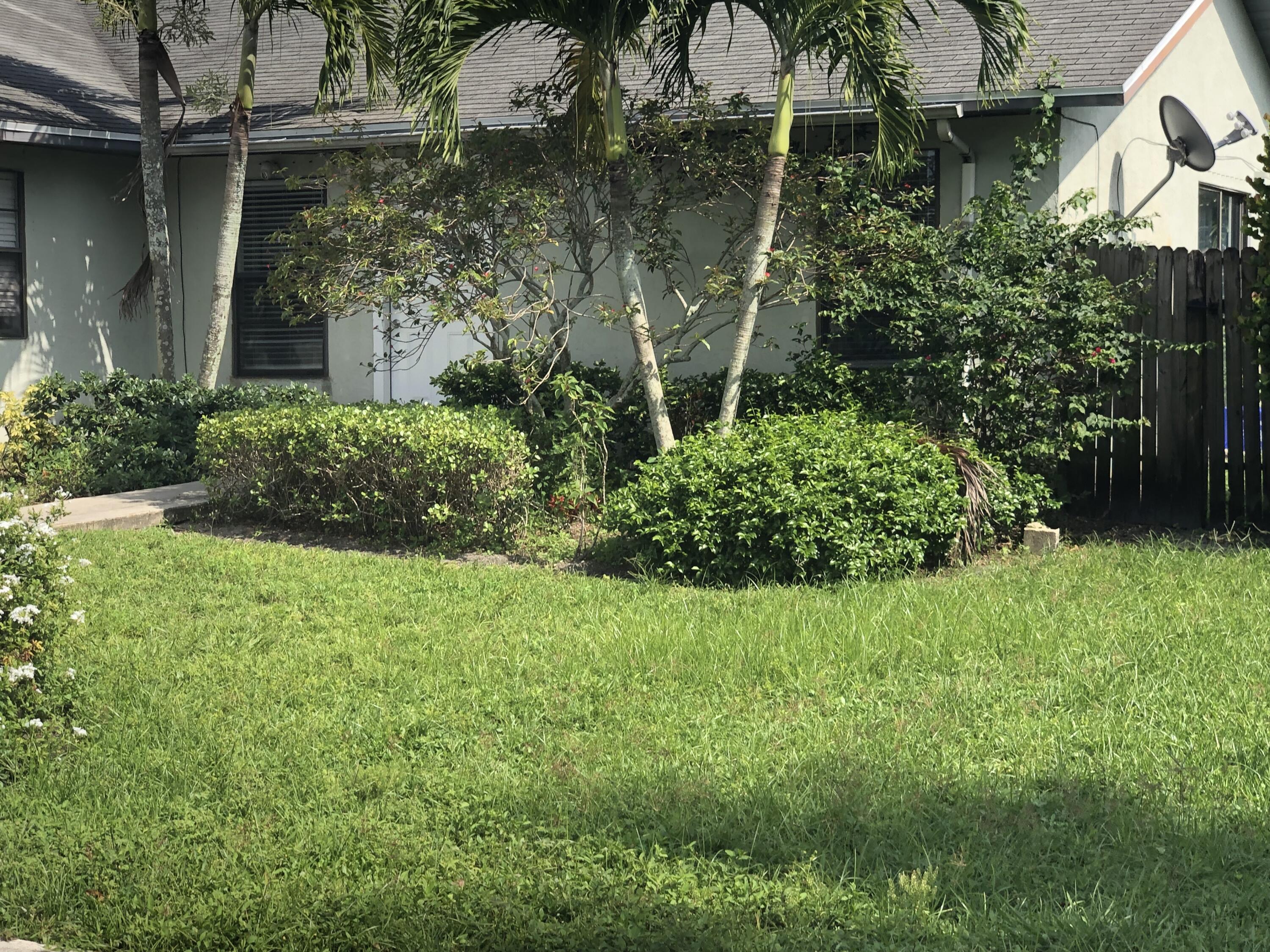 6034 Wolfe Street Jupiter, FL 33458 - Photo 10 of 10 IMG_2065