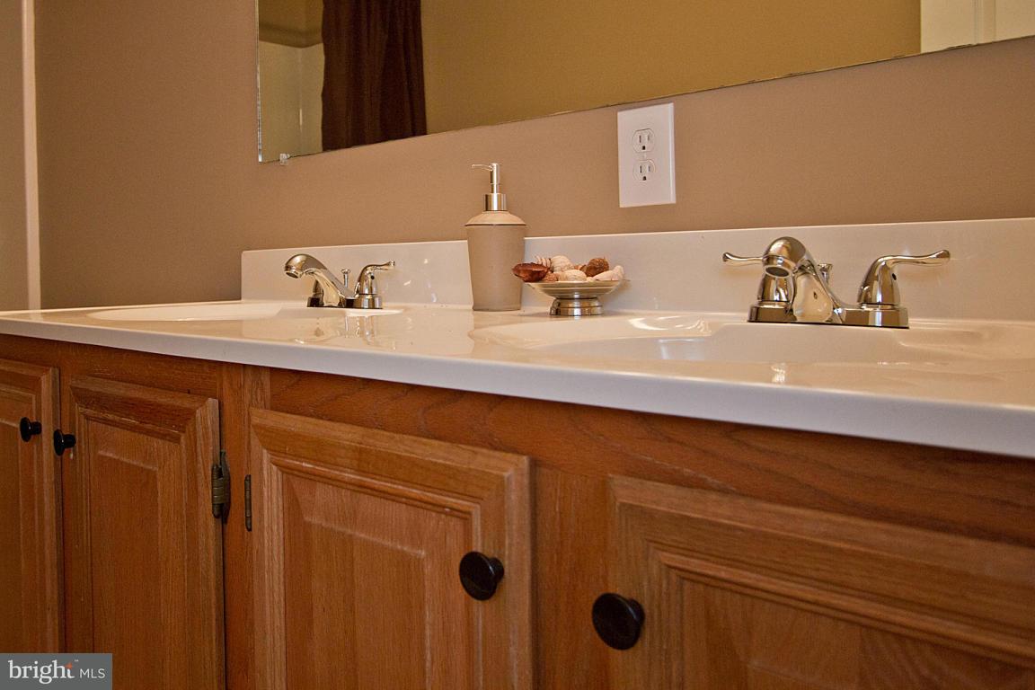 63 Robinhill Drive Lititz, PA 17543 - Photo 22 of 32