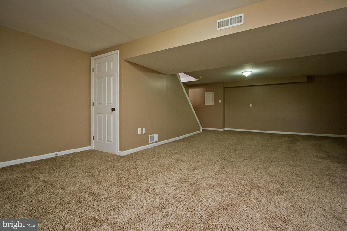 63 Robinhill Drive Lititz, PA 17543 - Photo 23 of 32