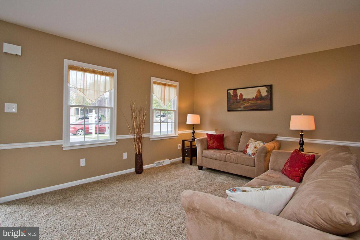 63 Robinhill Drive Lititz, PA 17543 - Photo 4 of 32