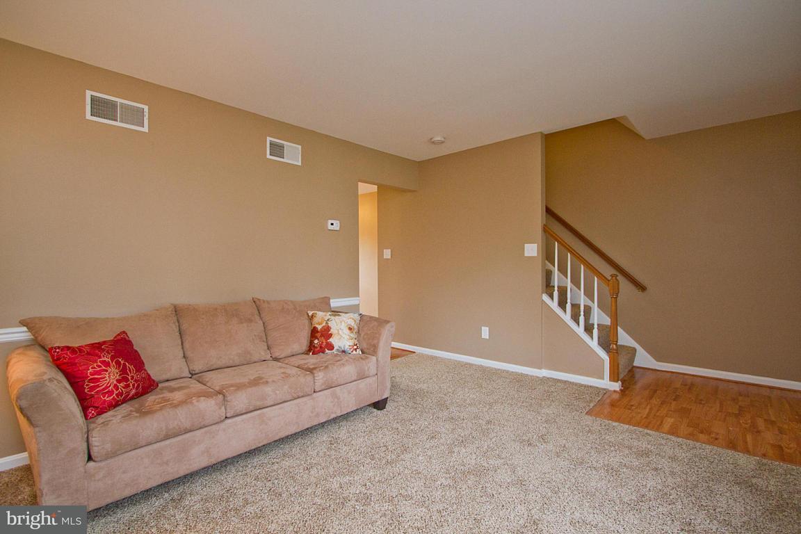 63 Robinhill Drive Lititz, PA 17543 - Photo 5 of 32