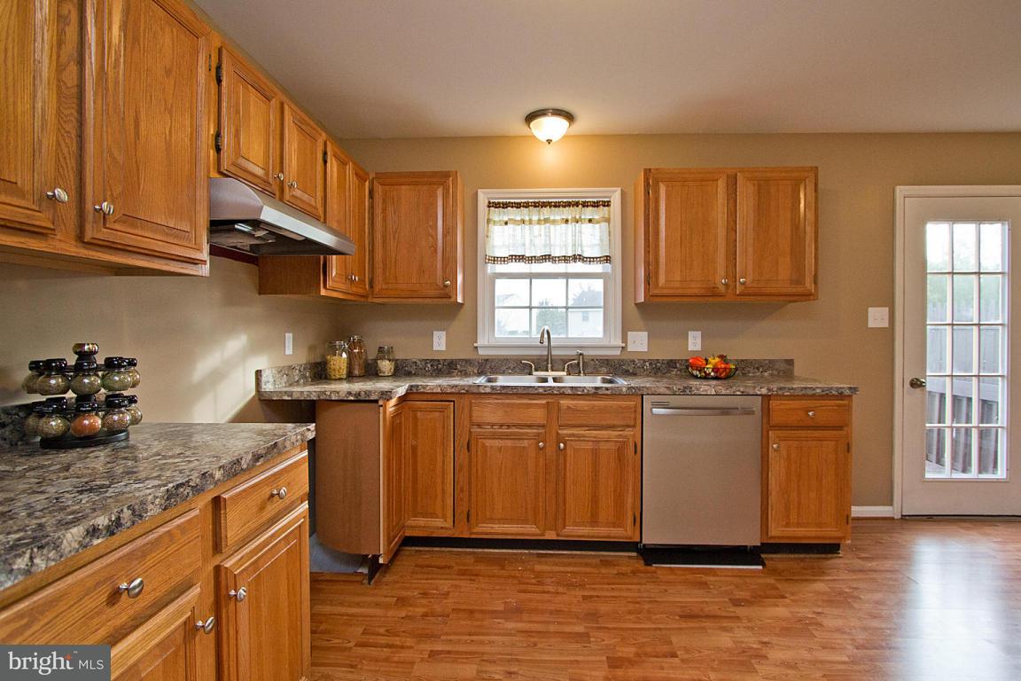 63 Robinhill Drive Lititz, PA 17543 - Photo 9 of 32