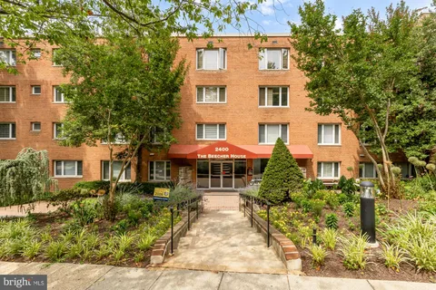 $290,000 | 2400 41st Street Northwest, Unit 212, Washington, DC 20007
