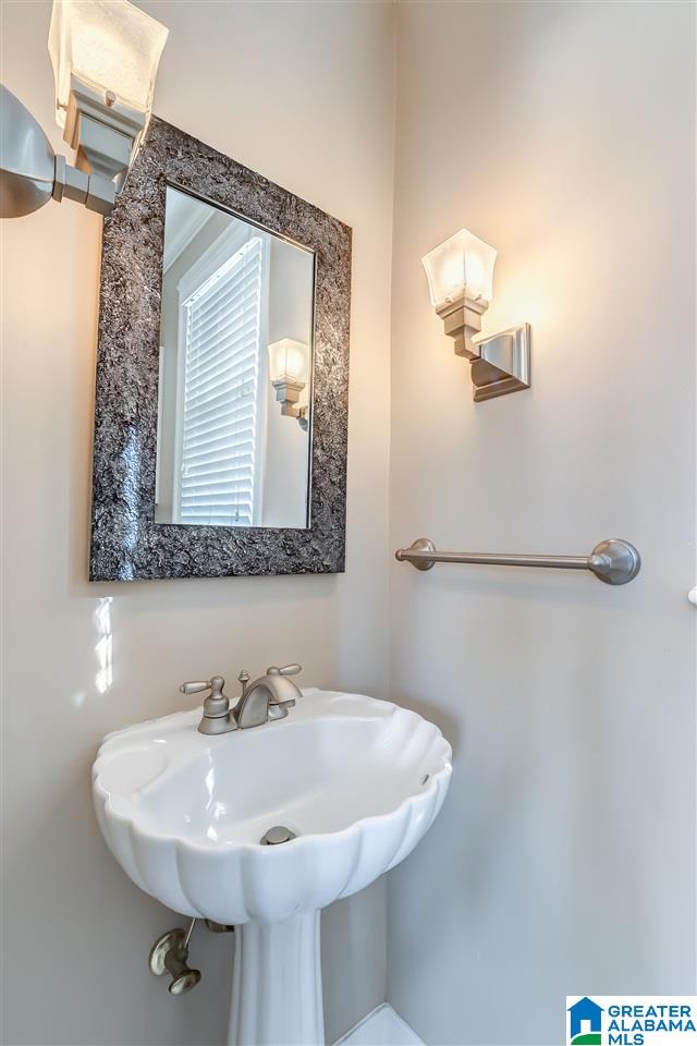 33 Clarendon Road Birmingham, AL 35213 - Photo 14 of 44