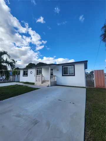 $525,000 | 4221 Northwest 169th Terrace, Miami Gardens, FL 33055