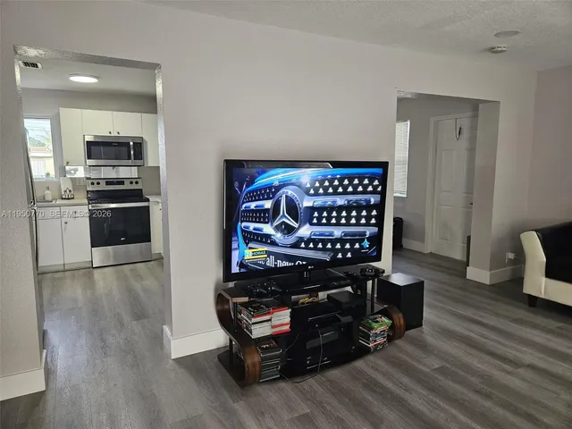 $525,000 | 4221 Northwest 169th Terrace, Miami Gardens, FL 33055