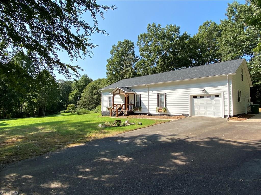 6281 Styers Ferry Road Clemmons, NC 27012 - Photo 3 of 29