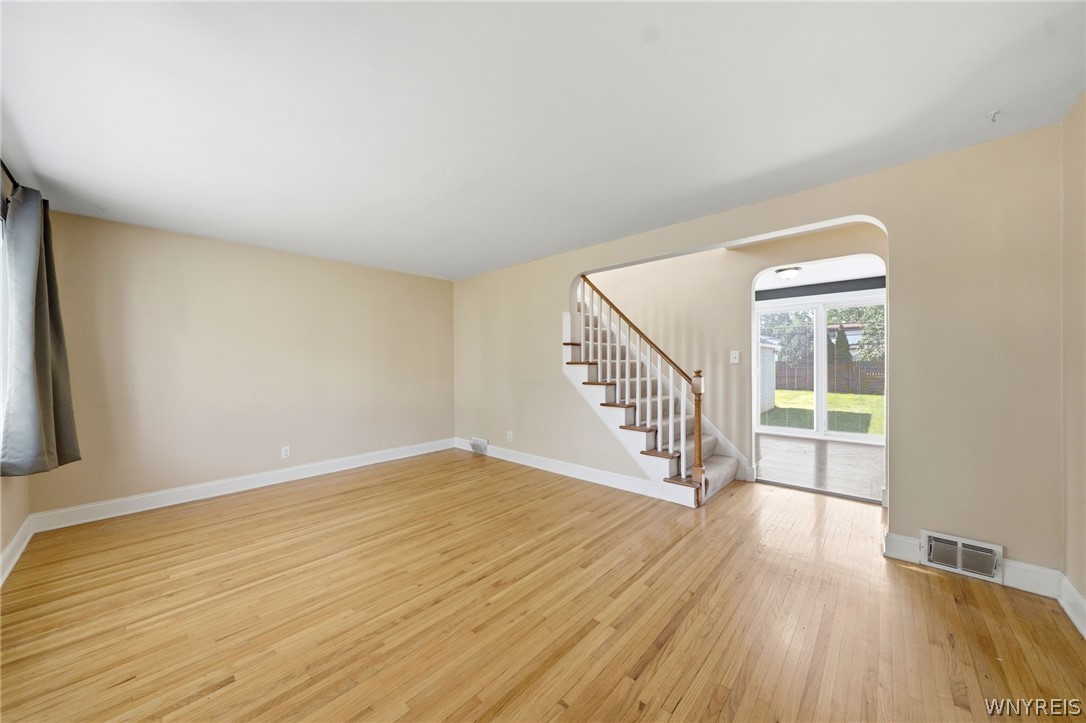 212 Treadwell Road Tonawanda, NY 14150 - Photo 9 of 39 Living room with hardwood floors!